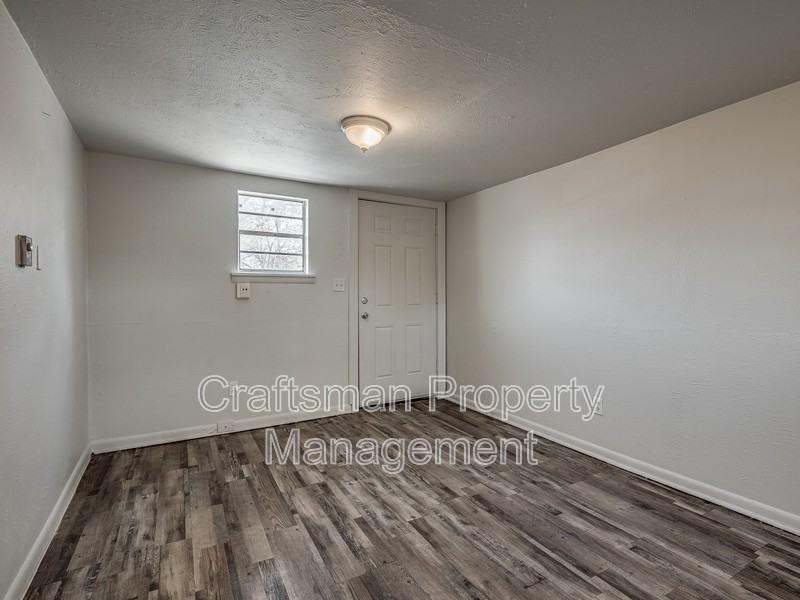 2309 N Florida Ave #3 - Photo 7 of 26