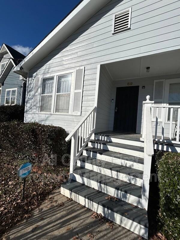 69 Meldon Ave Se - Photo 3 of 28