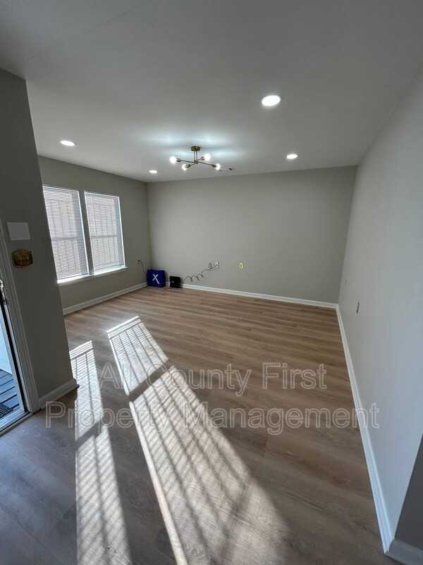 69 Meldon Ave Se - Photo 4 of 28