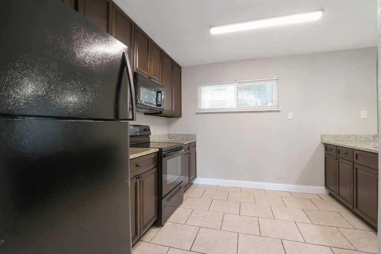 1833 Warringwood Dr #C3 - Photo 6 of 25