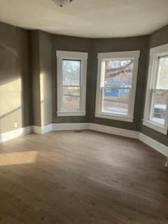 1904 N Graceland Ave - Photo 2 of 11