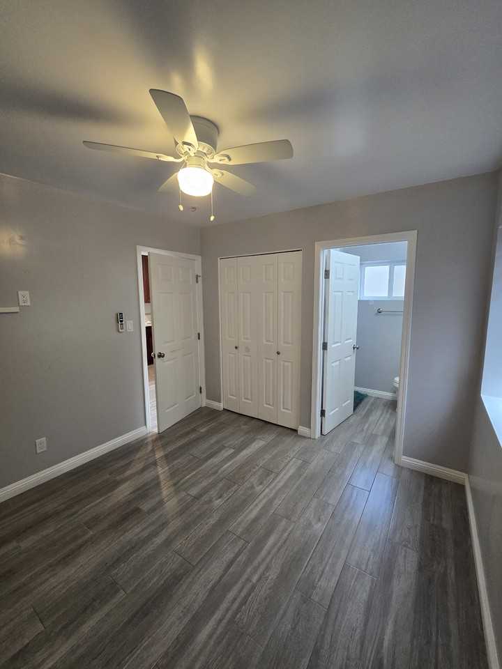 1704 S Campus Ave - Photo 7 of 13