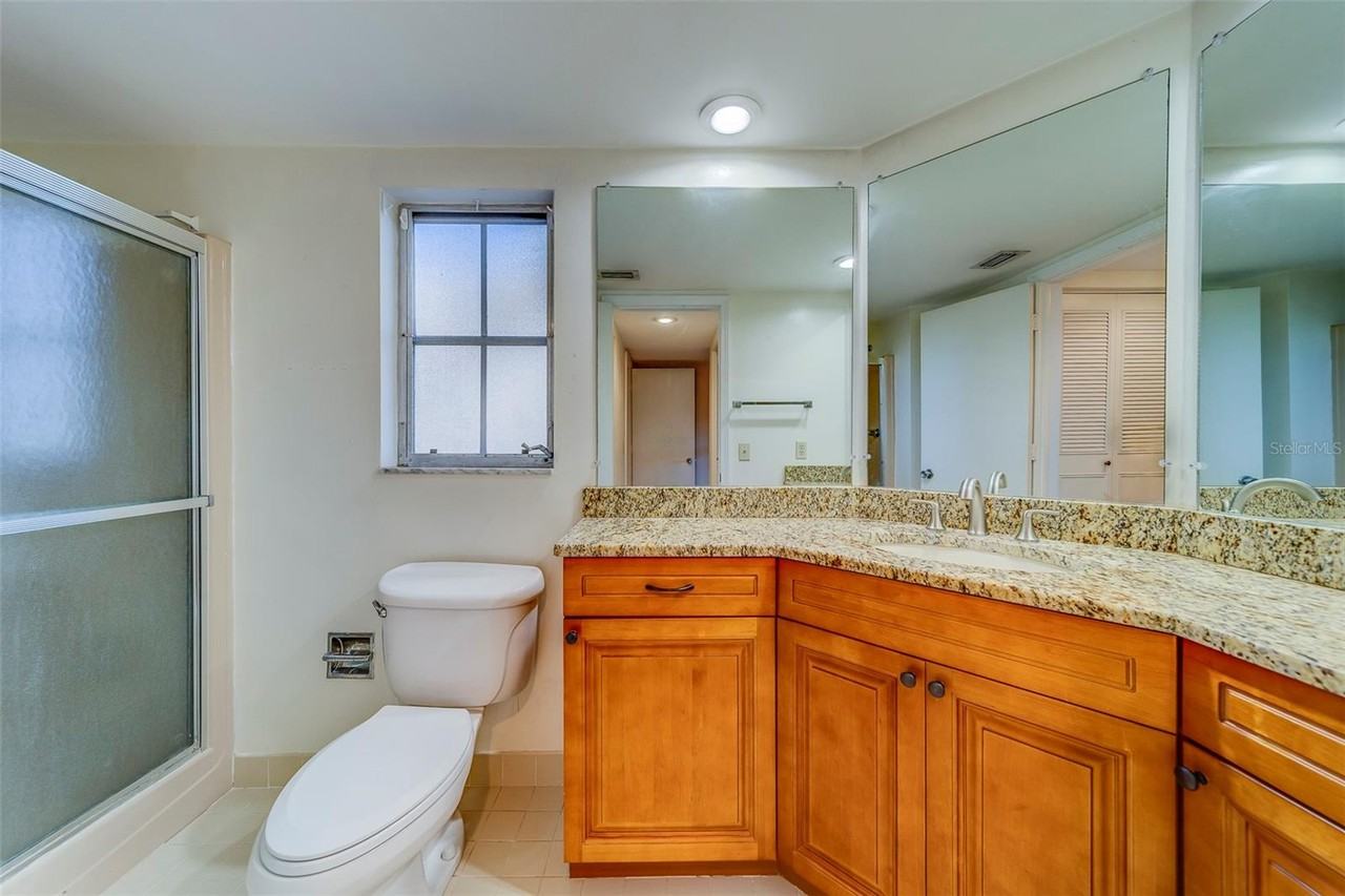 69 Country Club Dr - Photo 6 of 29