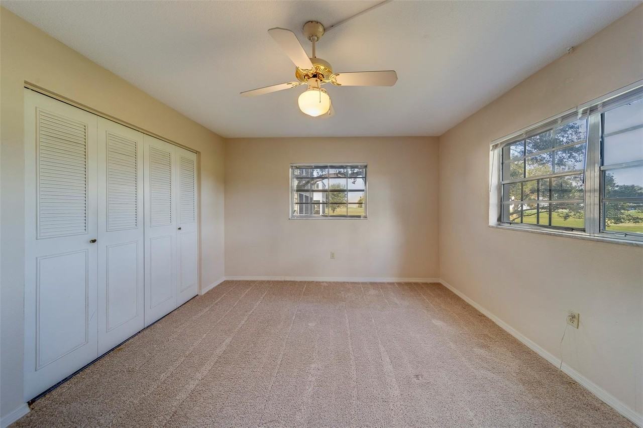 69 Country Club Dr - Photo 7 of 29