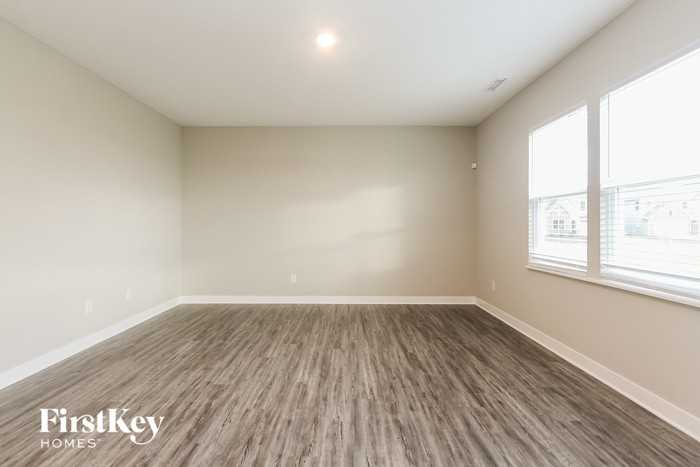 4697 W Safford Dr - Photo 2 of 15