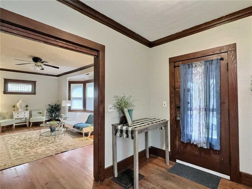 350 Augustine St - Photo 3 of 13