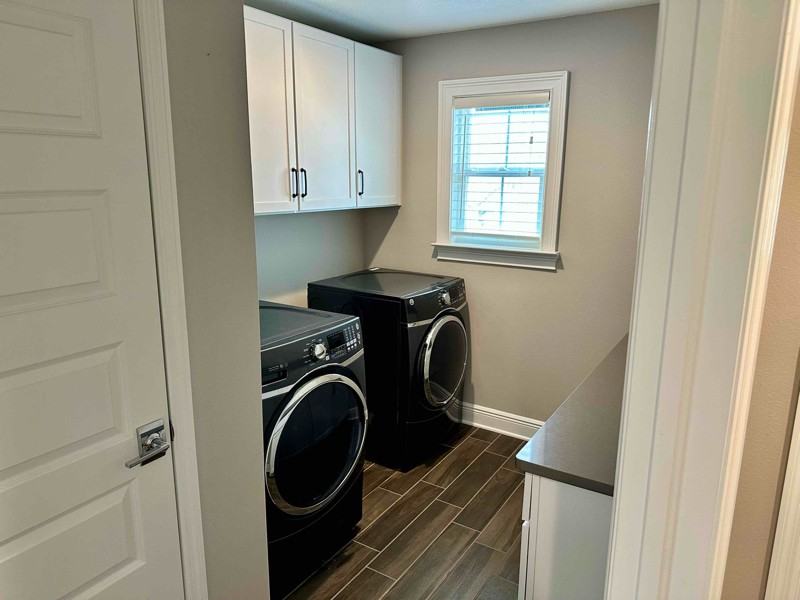 3940 Villamore Ln - Photo 3 of 43