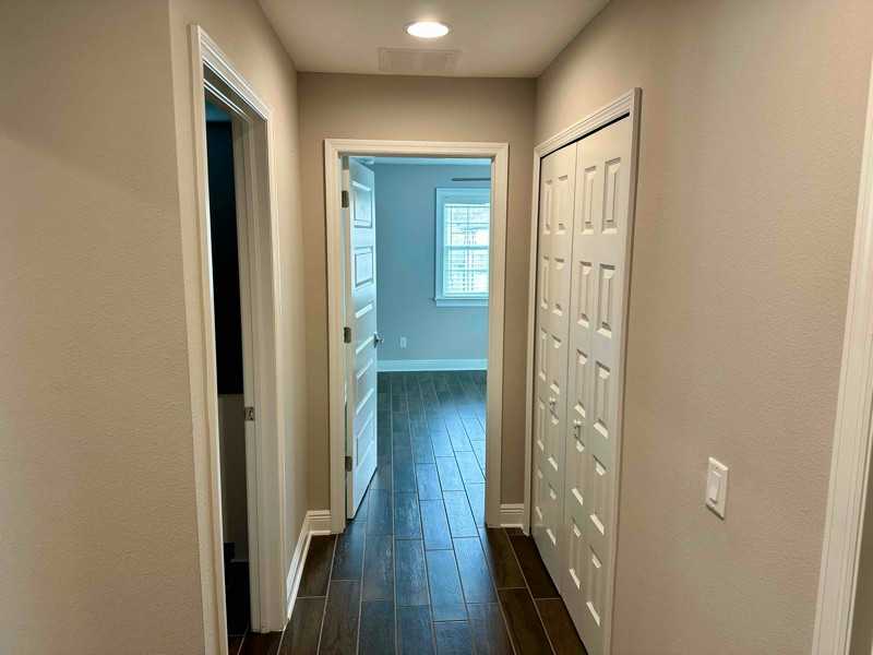 3940 Villamore Ln - Photo 4 of 43