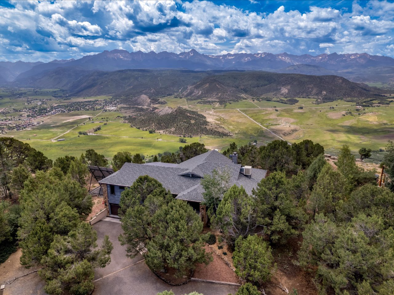 782 Pine Dr - Photo 2 of 10