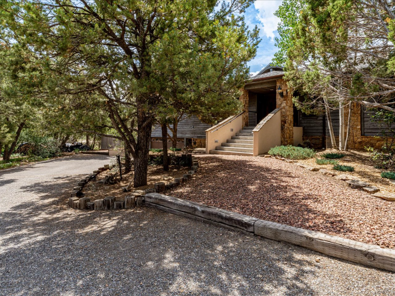 782 Pine Dr - Photo 3 of 10