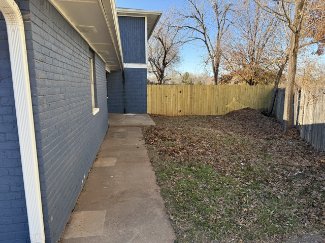 7319 Edenborough Dr #NA - Photo 3 of 33