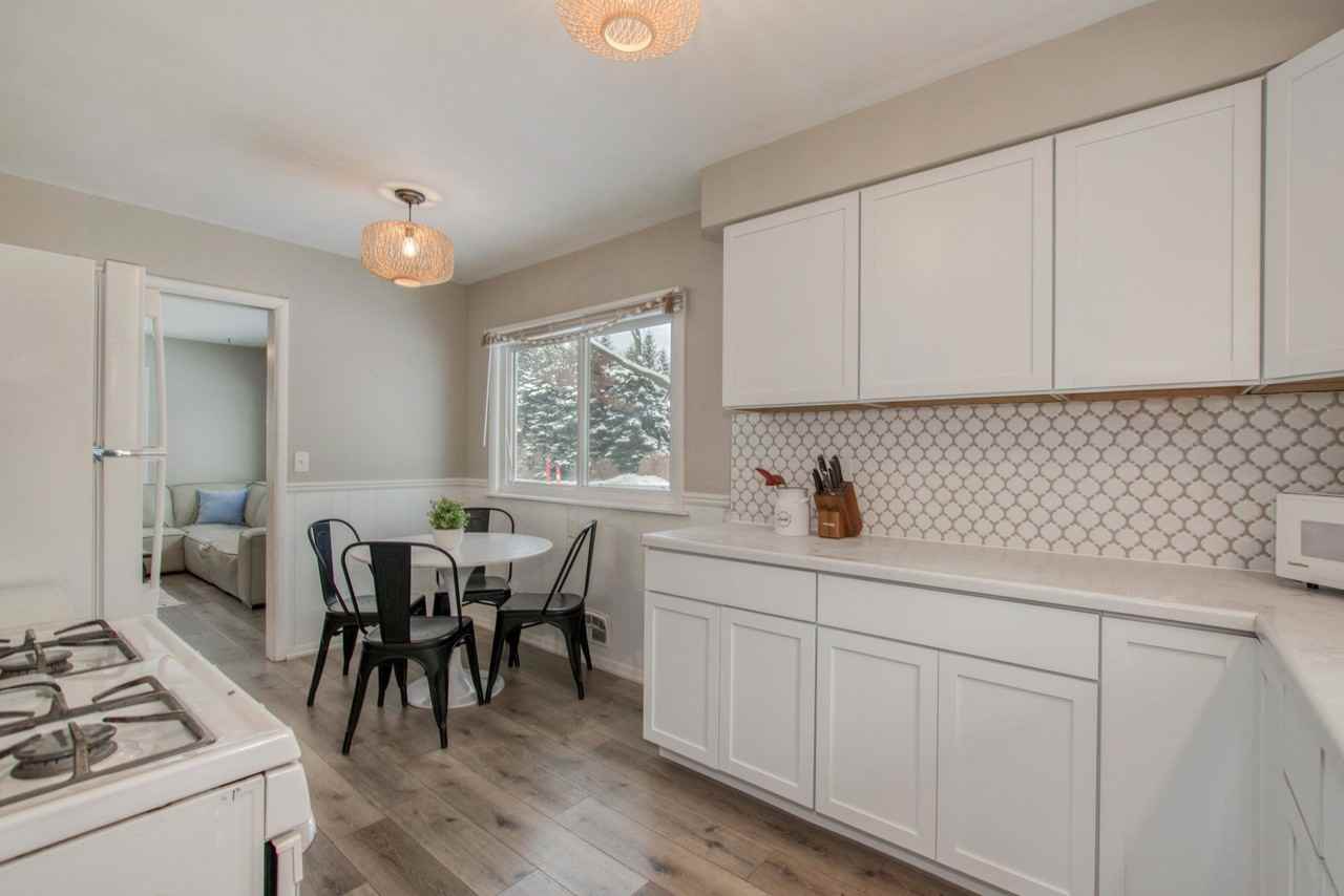 1565 Spaulding Ave Se #NA - Photo 5 of 11