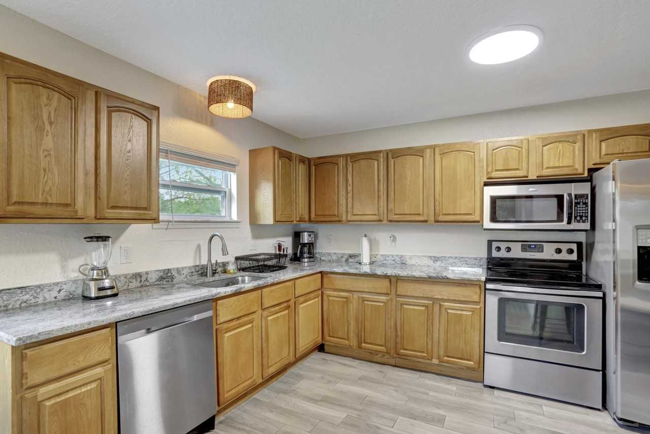 South Parramore Avenue - Photo 4 of 20