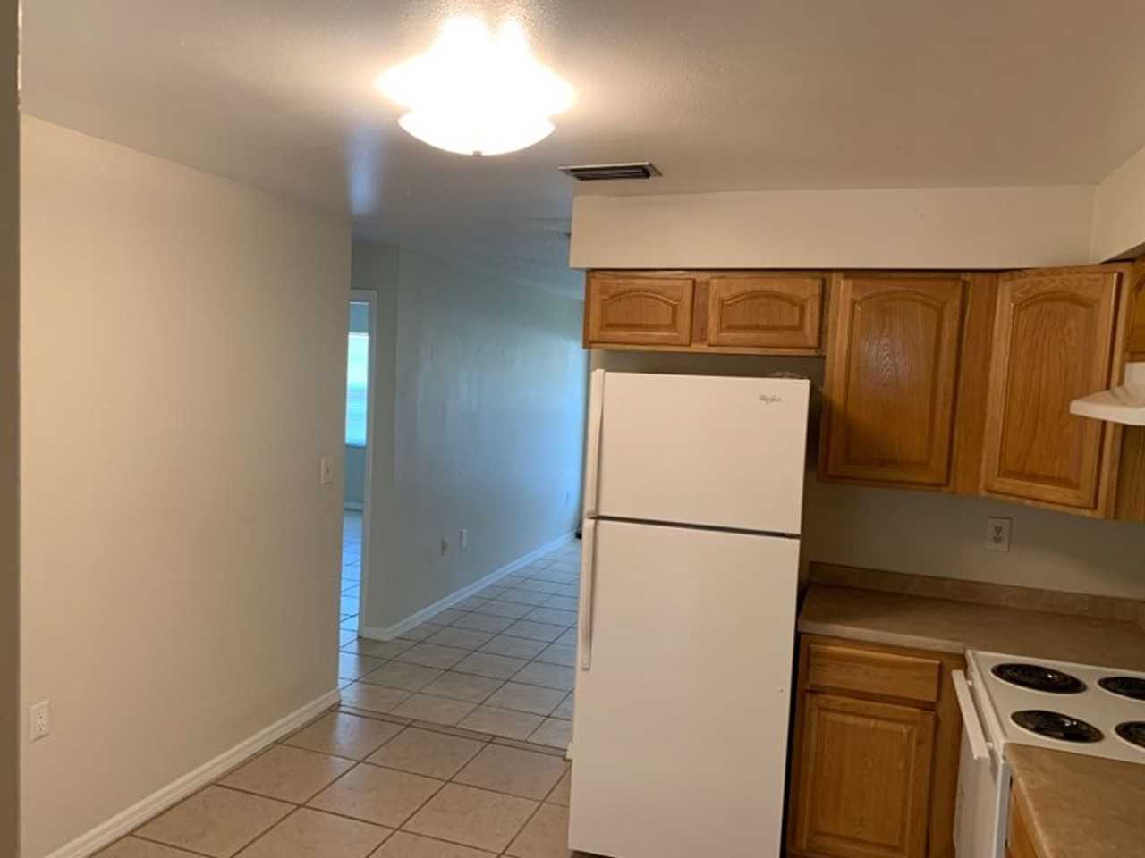 412 Country Lane Dr - Photo 3 of 22