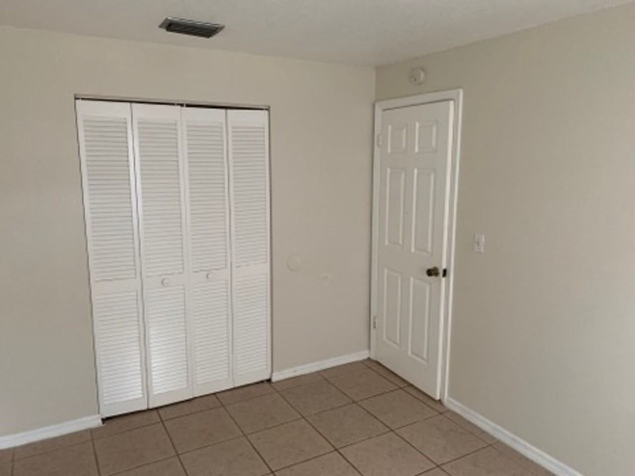 412 Country Lane Dr - Photo 6 of 22