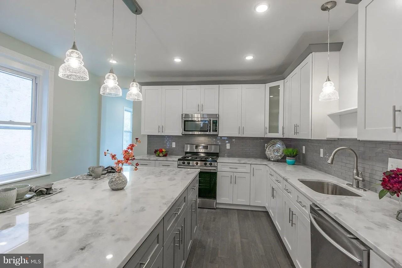 4354 Mitchell St #NA - Photo 3 of 24