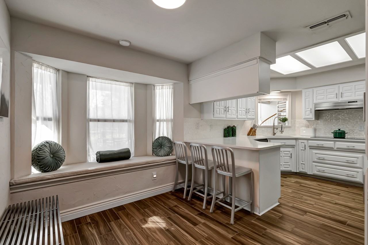 1231 Emerald Cir #NA - Photo 4 of 18