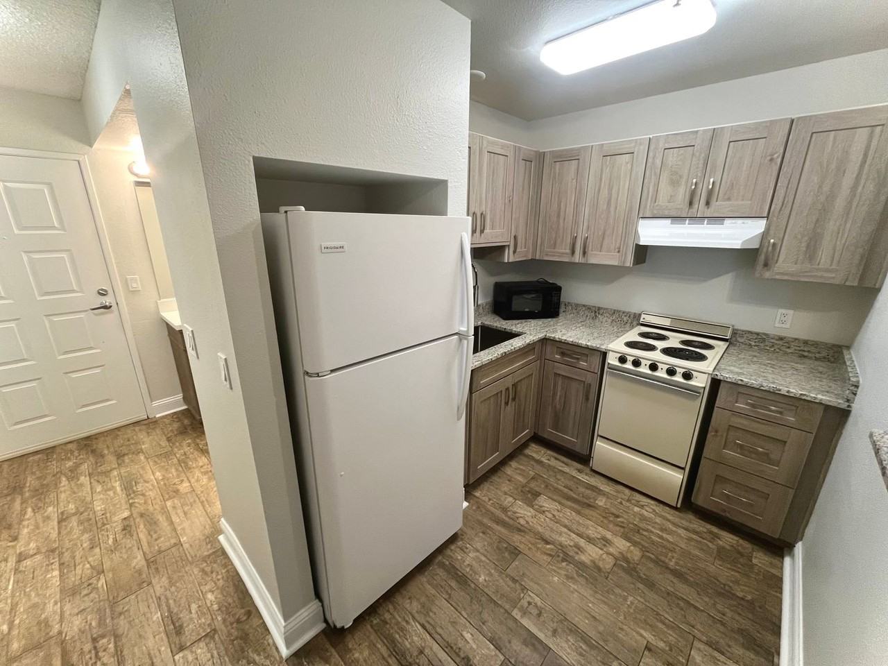 Mountain View Studios - Photo 5 of 7