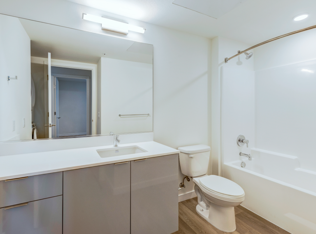 23 Broadway - Photo 3 of 8