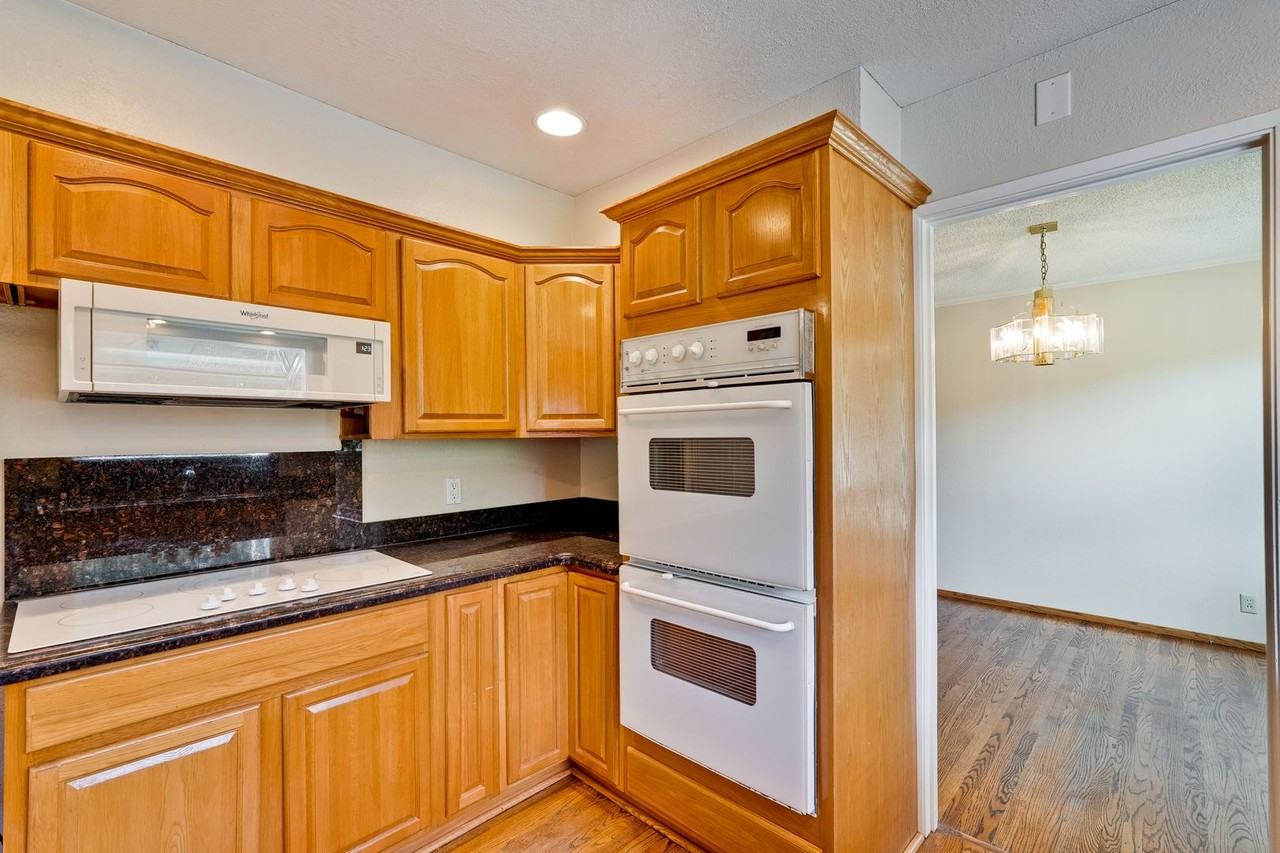 10534 Deodara Dr - Photo 3 of 18