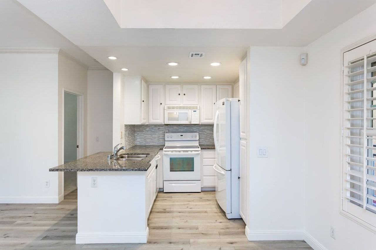 2020 Camino De La Reina #220 - Photo 7 of 32