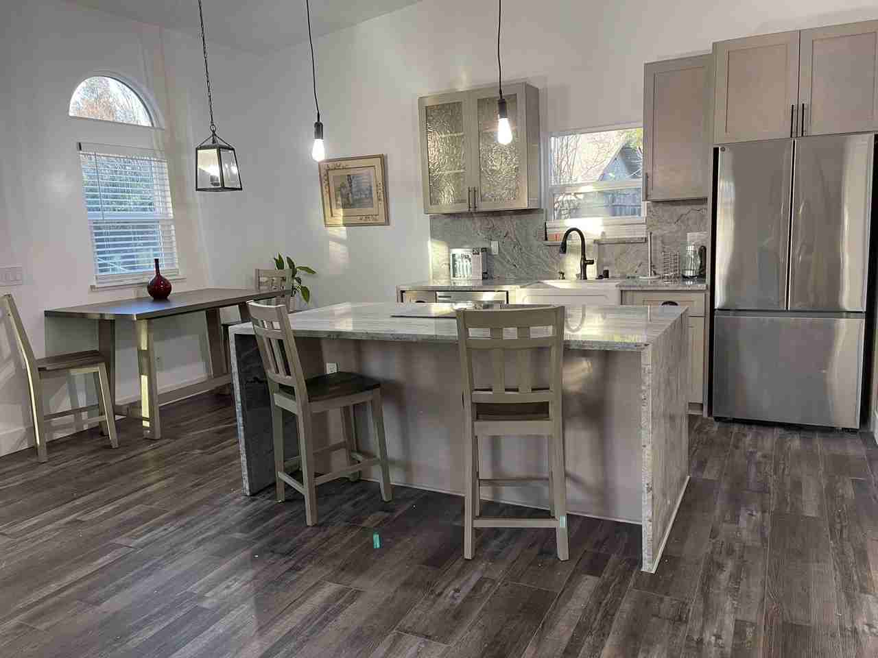 4615 Fair Oaks Boulevard - Photo 2 of 11