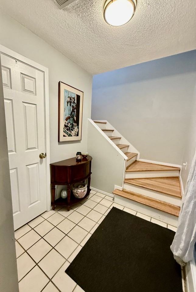 2306 Bergen Ct - Photo 2 of 29