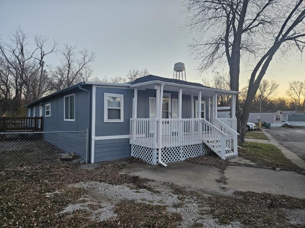 154 Helen St - Photo 2 of 21