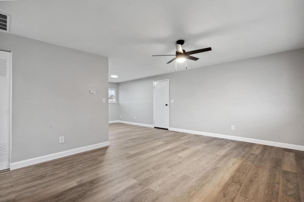 4771 Powell Rd - Photo 3 of 22
