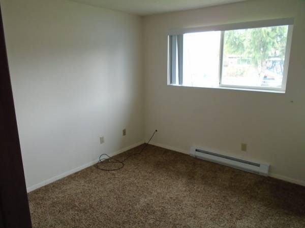 395 Donna Ct - Photo 3 of 11