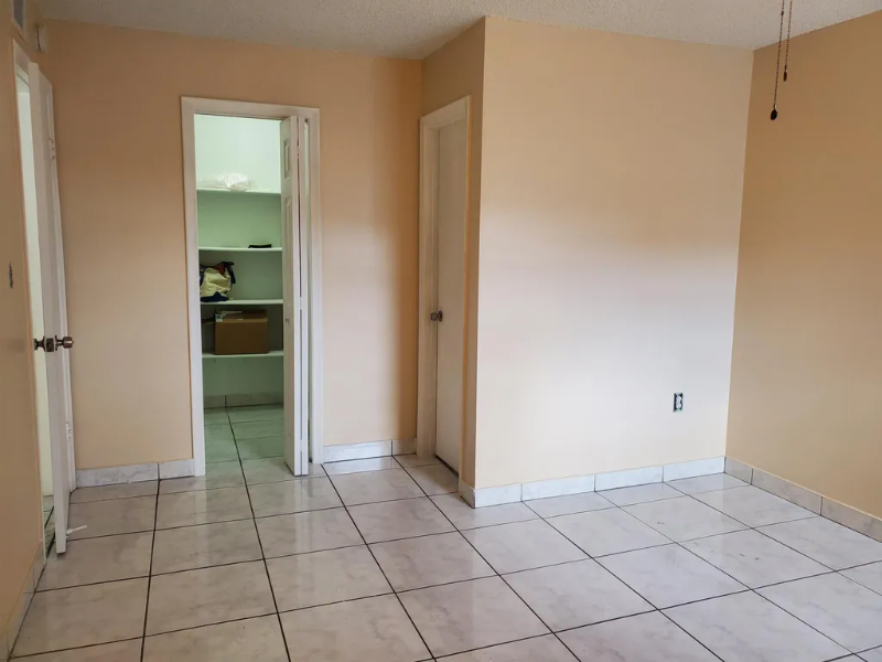 14 W - Photo 7 of 29