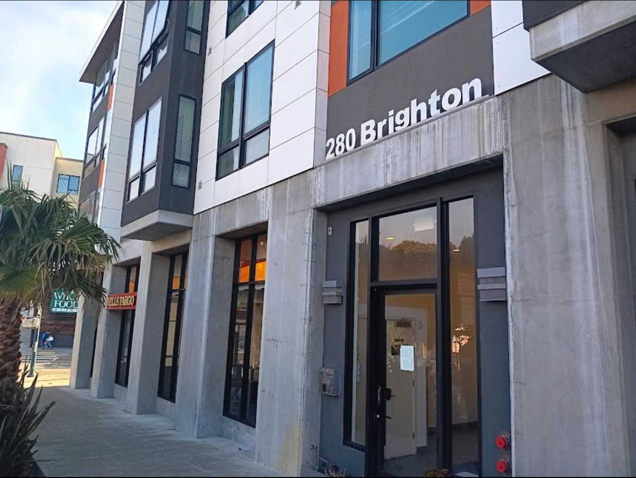 Brighton Luxury Apartments - Photo 2 of 10