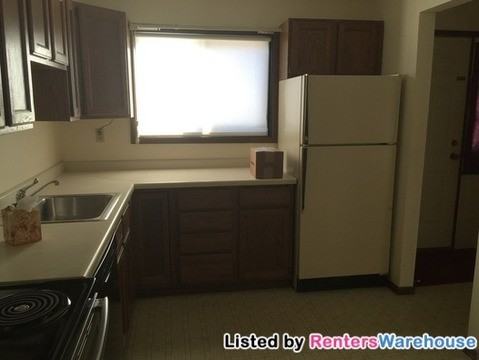 1015 Rae Dr - Photo 3 of 13