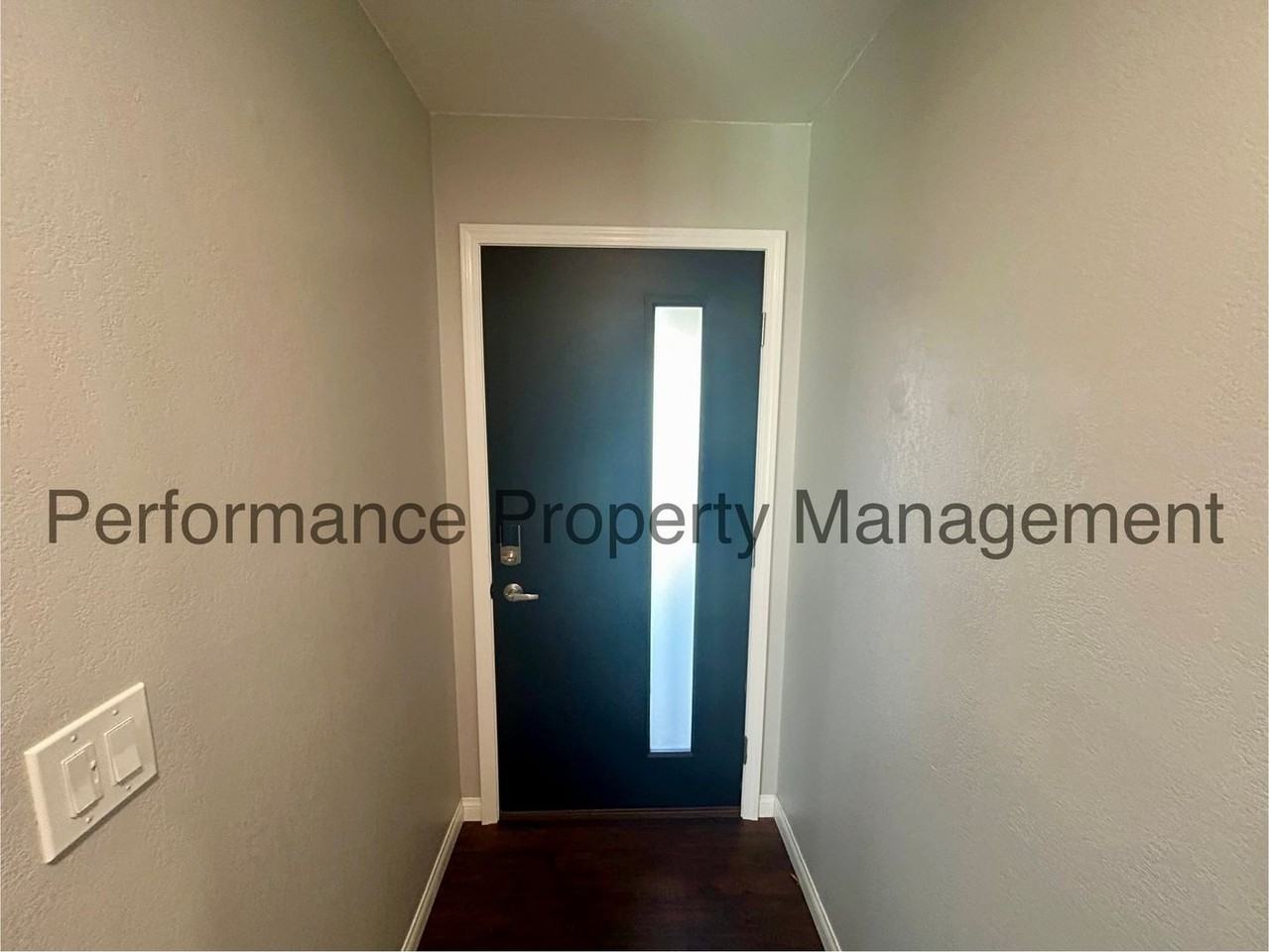 3200 Granlee Ct - Photo 3 of 17