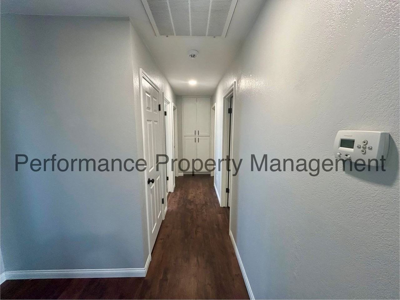 3200 Granlee Ct - Photo 4 of 17