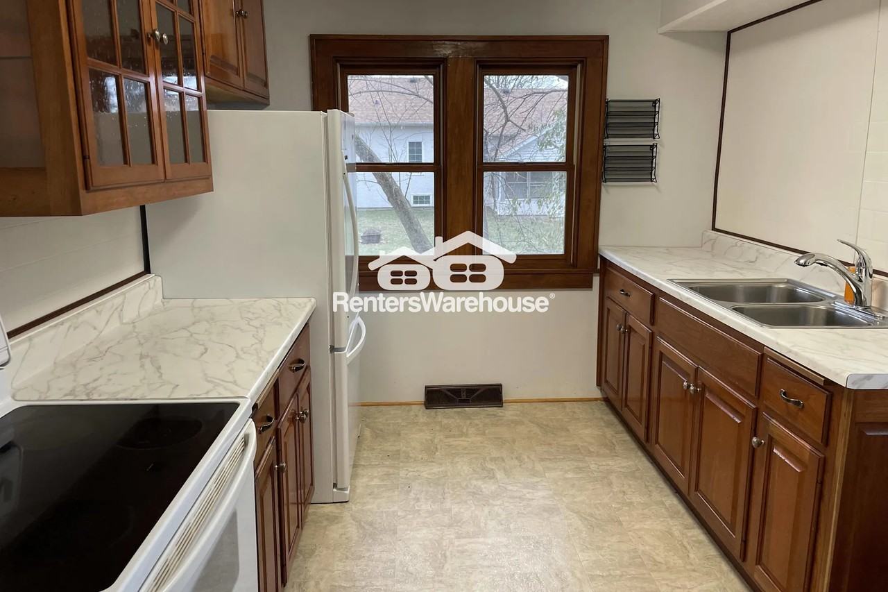 230 3rd Ave - Photo 2 of 13