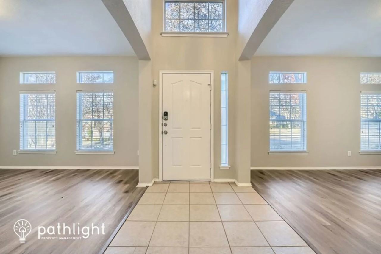 720 Big Horn Trl - Photo 2 of 24