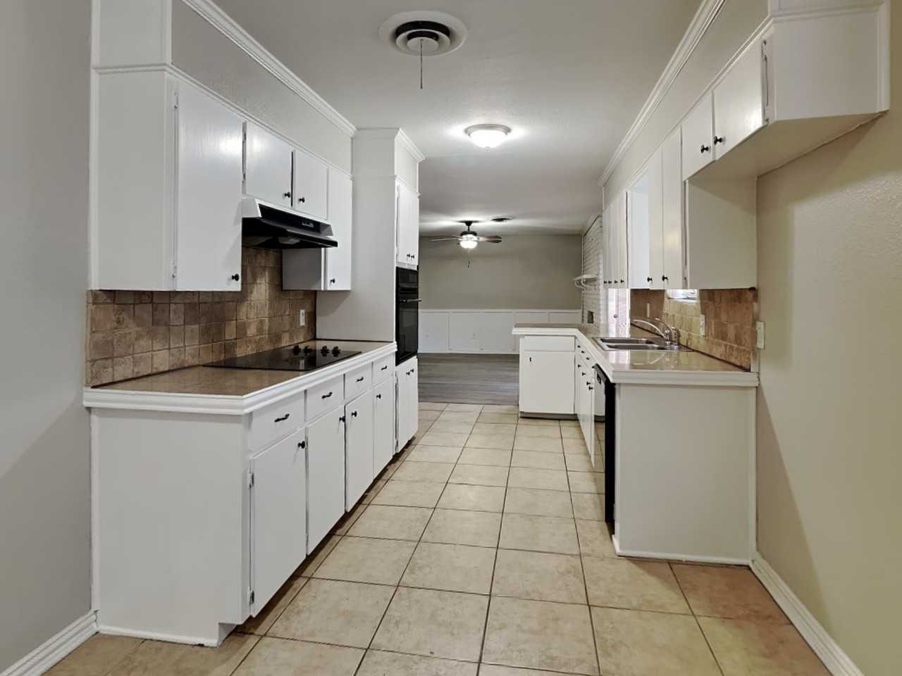 5753 Wimbleton Way - Photo 7 of 24