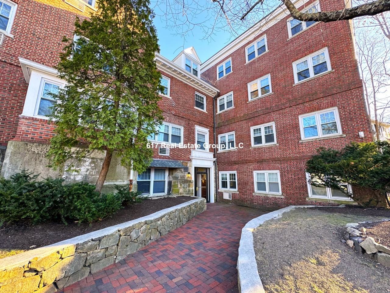 2018 Commonwealth Ave #31 - Photo 6 of 6