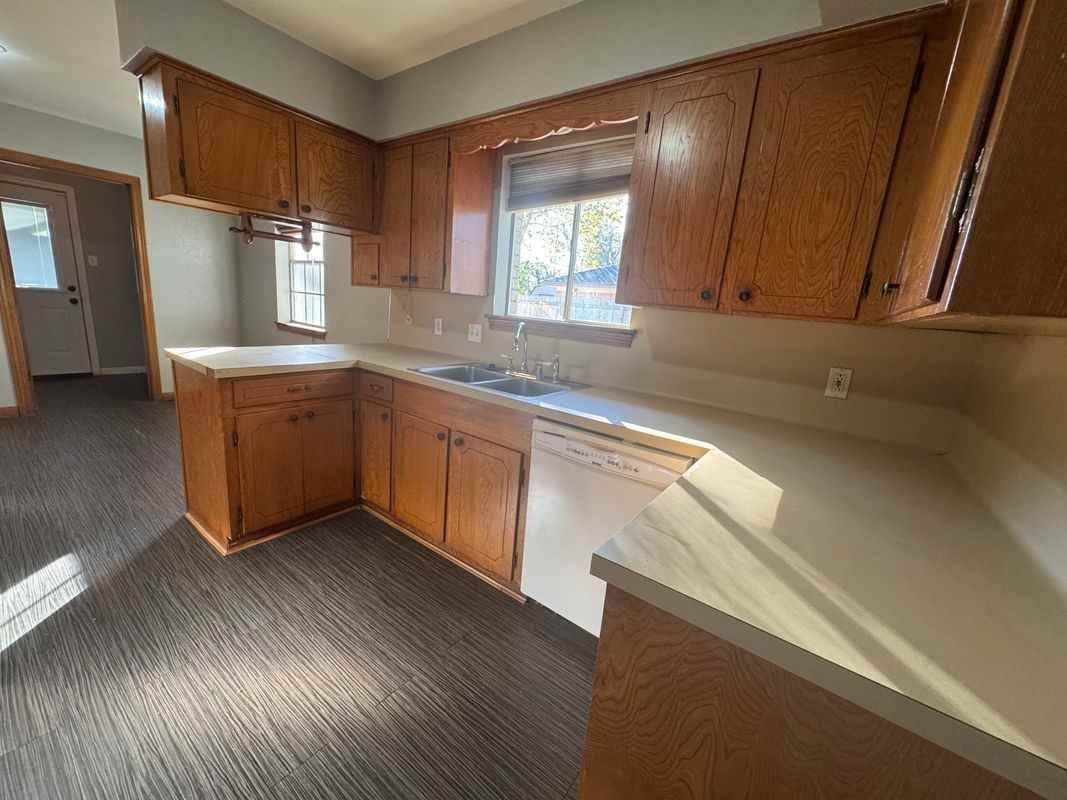 112 Rose Trl - Photo 3 of 18