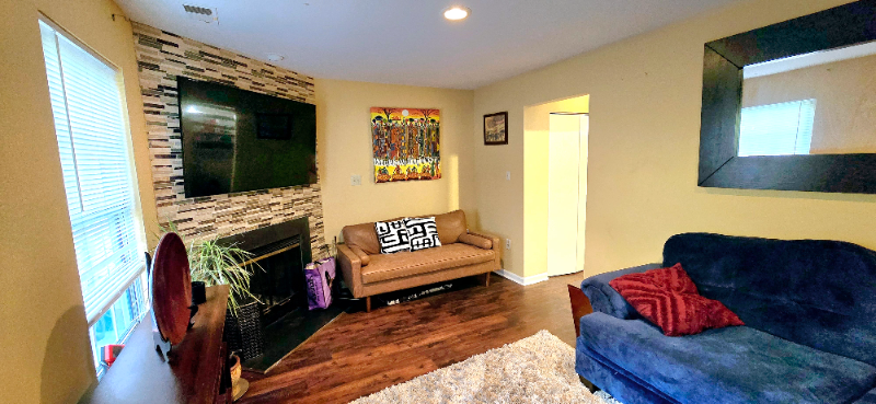 14630 London Ln - Photo 4 of 10