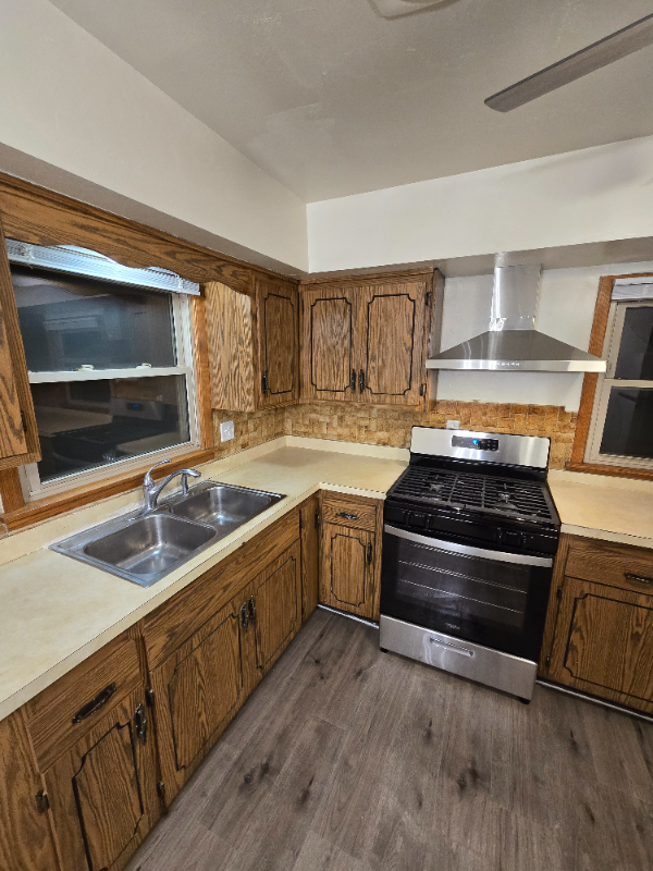 5287 N 82nd Ct - Photo 3 of 11