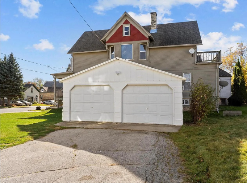 1201 Marshall St #B - Photo 2 of 21