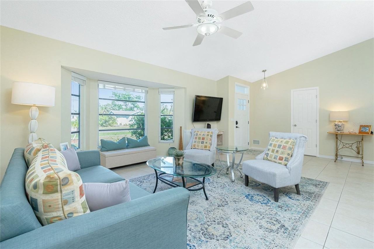 1441 Overbrook Rd - Photo 4 of 50