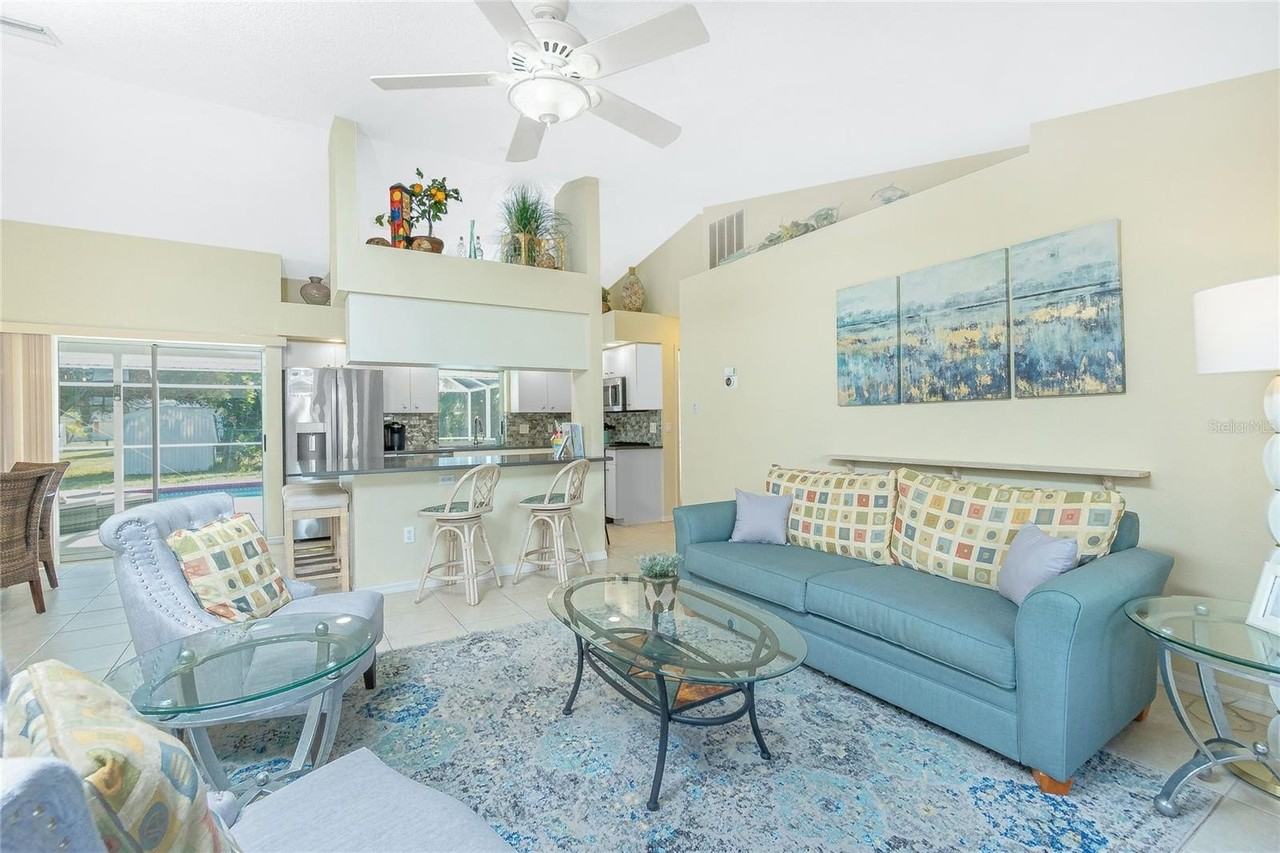 1441 Overbrook Rd - Photo 5 of 50