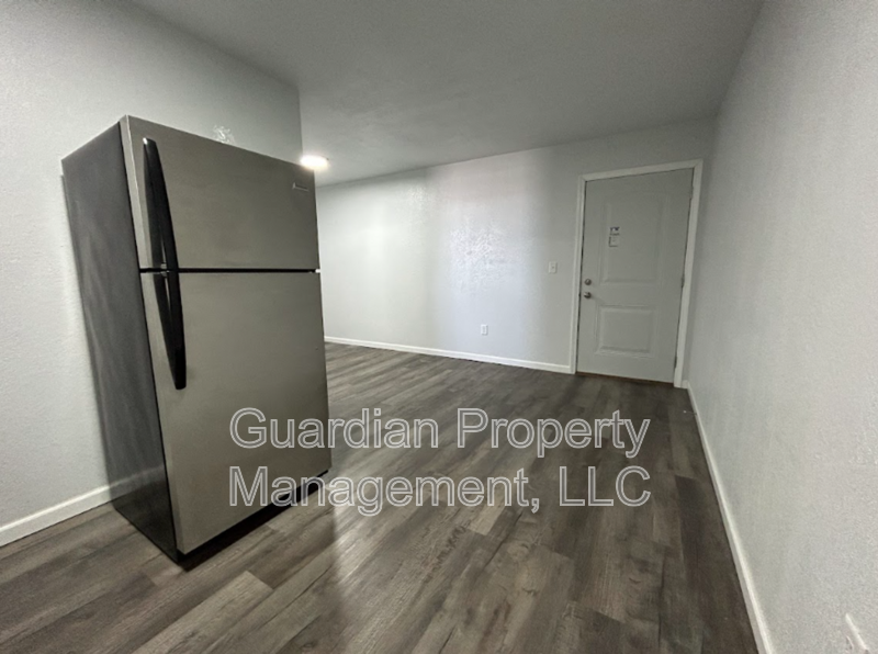 N Main St #7 - Photo 4 of 21