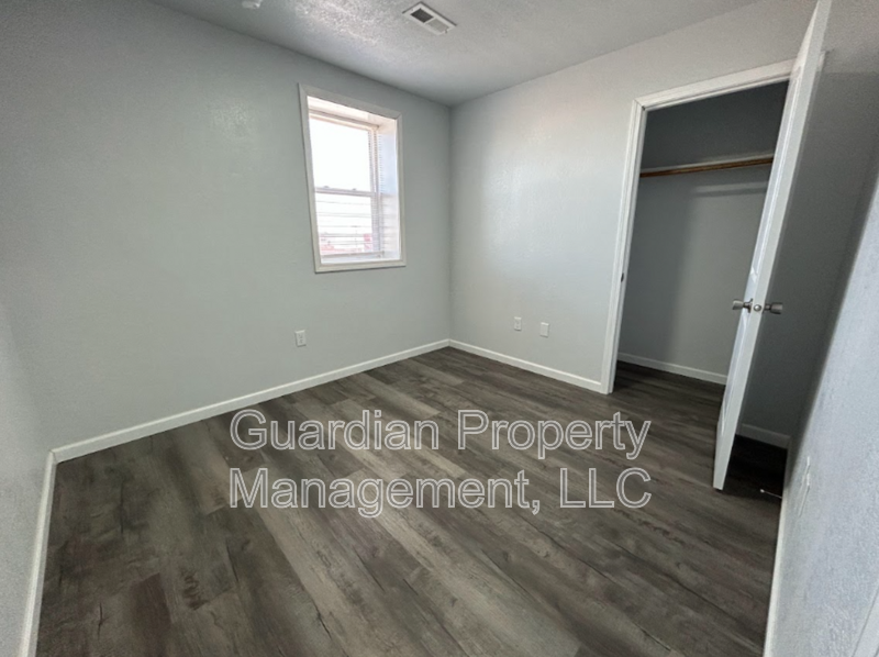 N Main St #7 - Photo 7 of 21