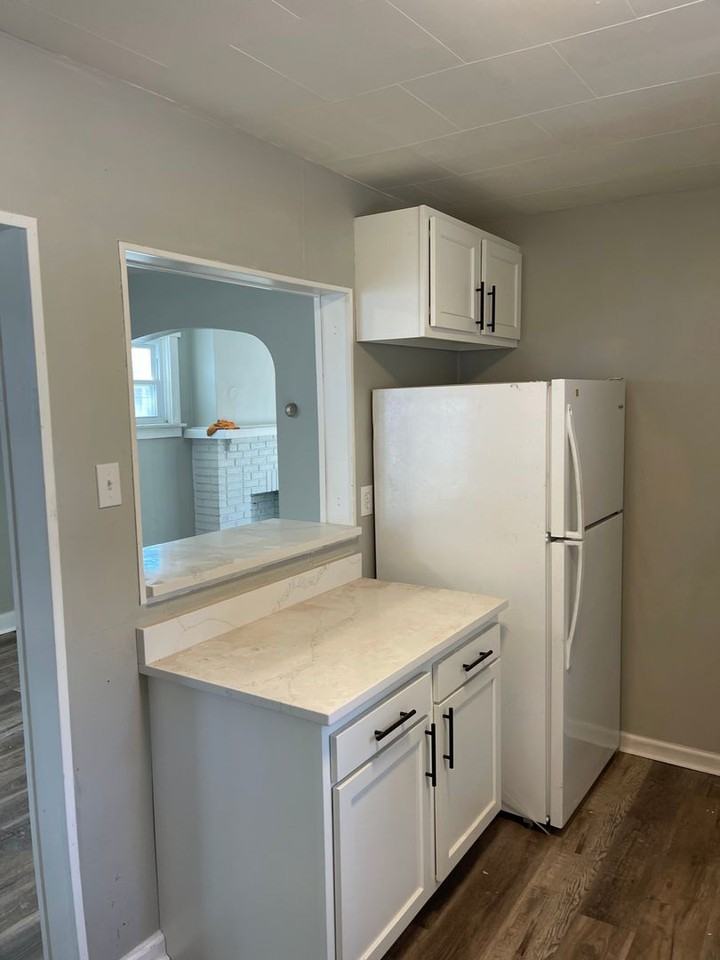 2206 Wilson Ave - Photo 3 of 21