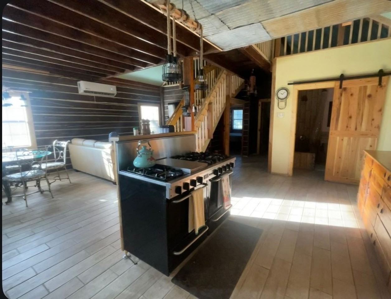 6258 Easley Ln - Photo 3 of 30