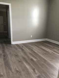 4921 Eastview Drive - Photo 6 of 10